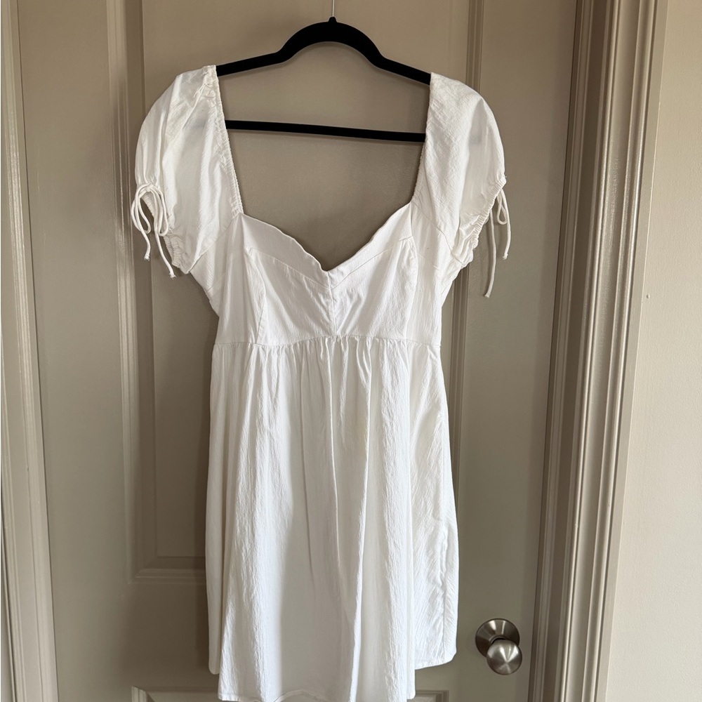 Abercrombie & Fitch Elegant White Dress